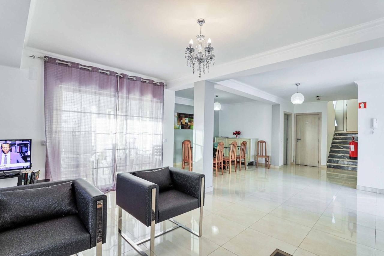 Machado Villa Albufeira